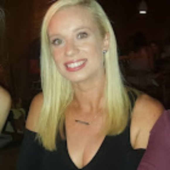 Meet your Posher, Amanda - Picture 1 of 2